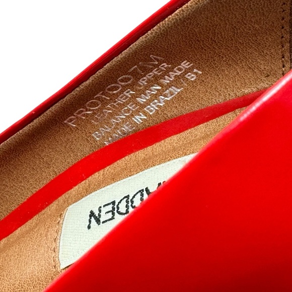 Steve Madden Red Pointed Toe Stiletto Heels - Picture 3 of 8